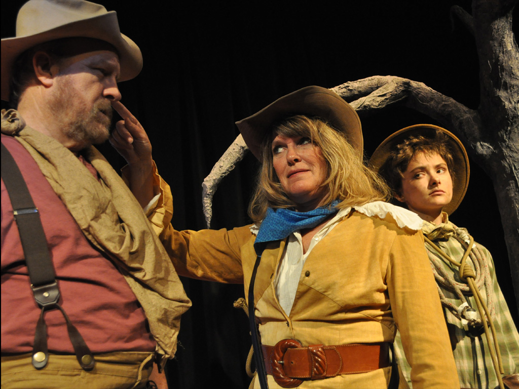 Jim Beaver as Perce, Leslie Caveny as Patsy, June Schreiner as Tag