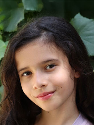 >Shira Persi, Filipino, Singer
